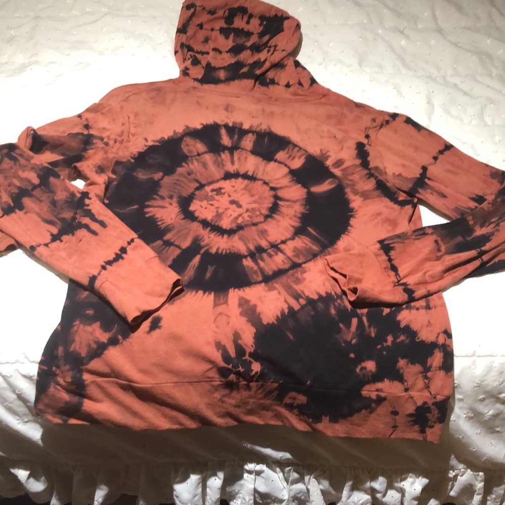 Clothes - Picture 7 of 7